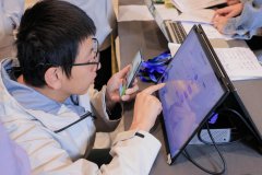 发（设想团队供图）参不雅者正在2025中国国际福